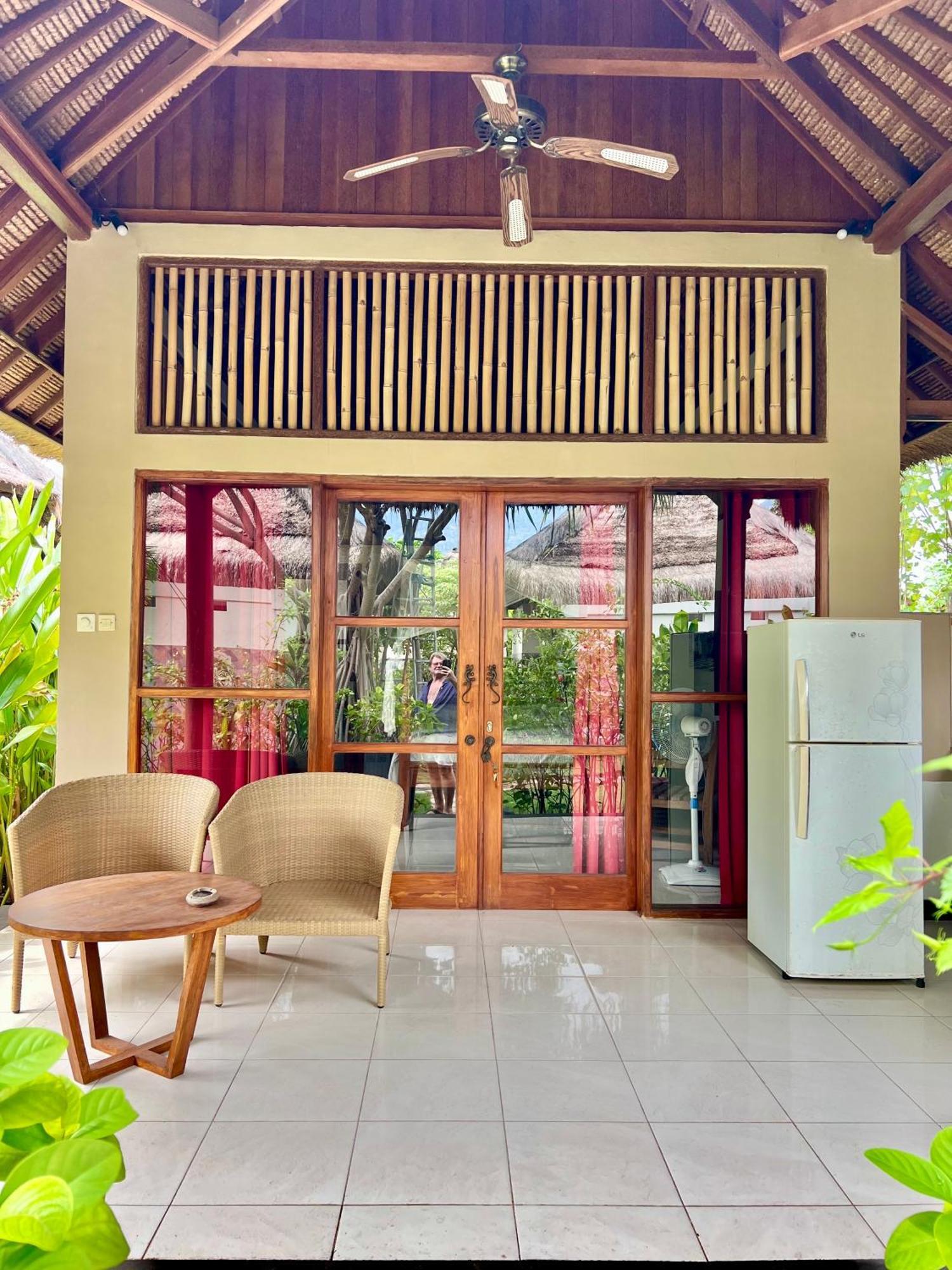Sunia Loka Bungalows & Dive Center Pemuteran  Exterior photo