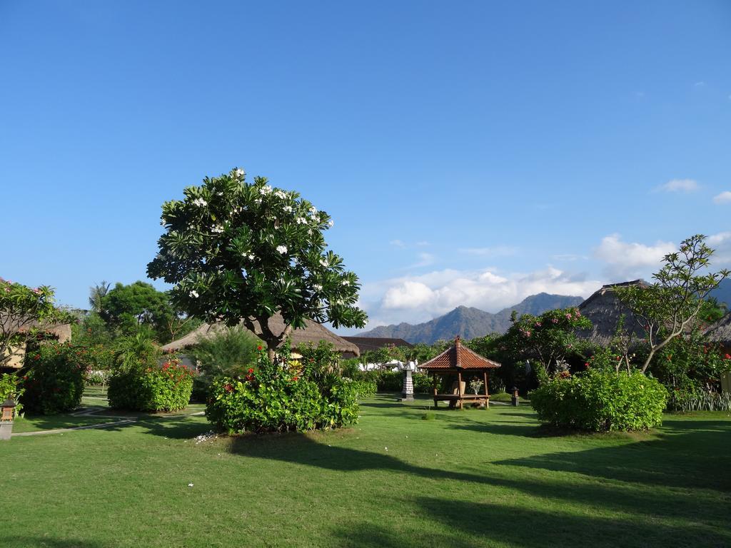 Sunia Loka Bungalows & Dive Center Pemuteran  Exterior photo